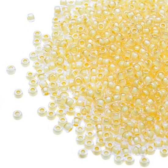 Дикая Речка Бисер калиброванный medium, 961 Pale Yellow, 3гр.