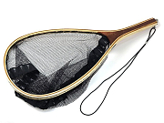 FLY-FISHING Подсачек деревянный с нетравмирующей рыбу сеткой и линейкой