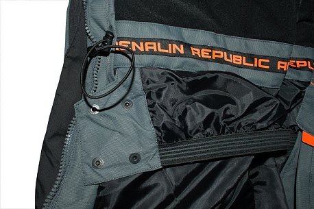 Костюм зимний Adrenalin Republic ROVER до -25, р.M черный/серый